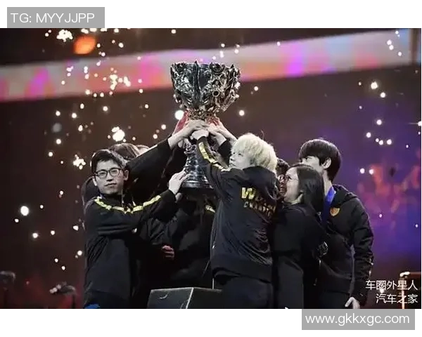 DOTA2热议焦点FPX团队协作引发的争议与讨论